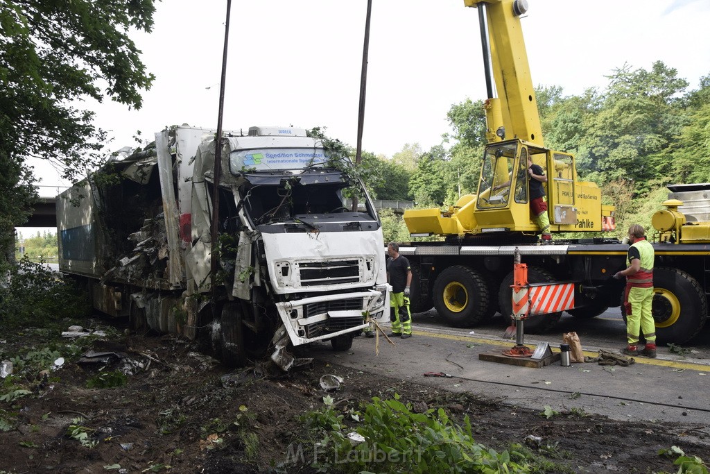 Schwerer VU A 3 Rich Oberhausen Hoehe AK Leverkusen P593.JPG - Miklos Laubert